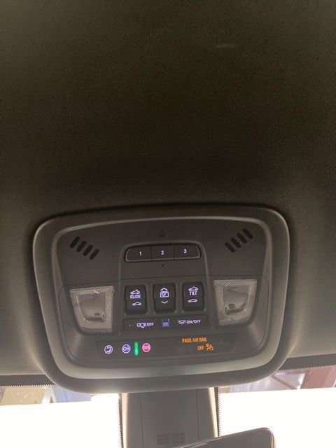 2023 Chevrolet Traverse RS - Photo 17
