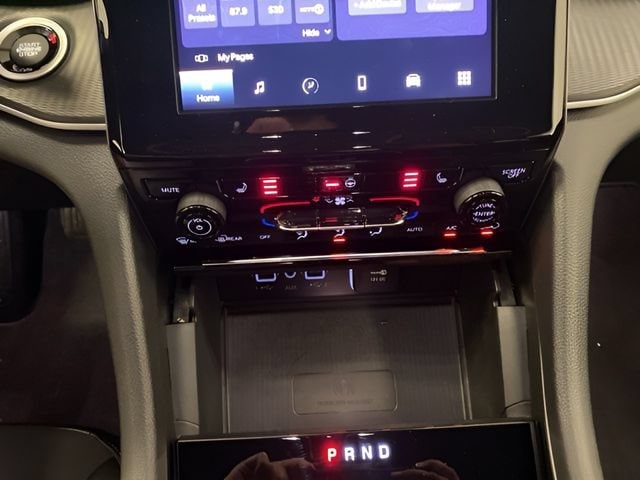 2023 Jeep Grand Cherokee Altitude - Photo 13