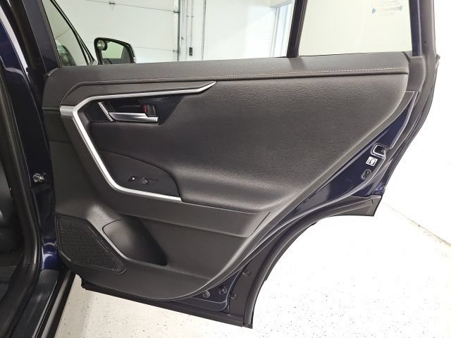 2020 Toyota RAV4 Limited - Photo 34