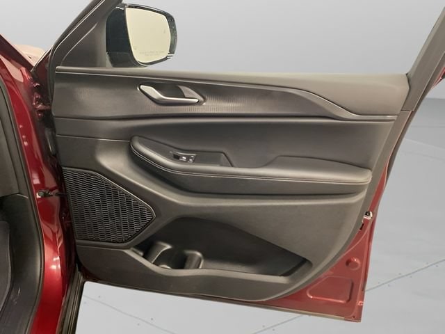 2023 Jeep Grand Cherokee Altitude - Photo 24