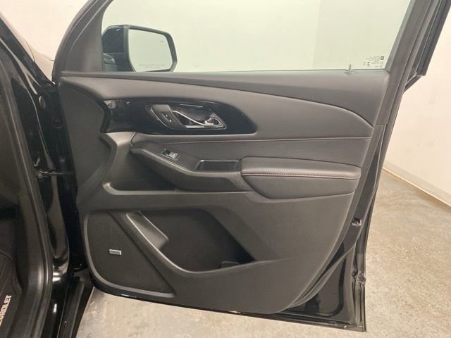 2023 Chevrolet Traverse RS - Photo 28