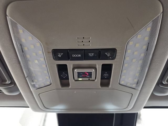 2020 Toyota RAV4 Limited - Photo 28