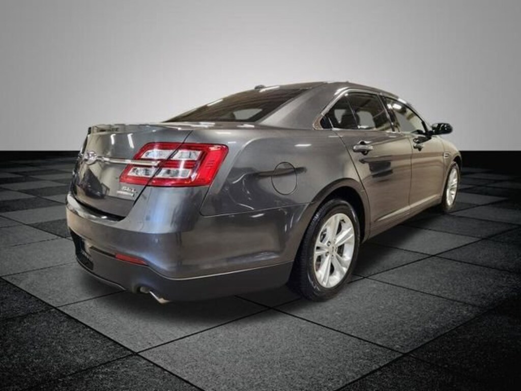 Used 2018 Ford Taurus SEL Sedan