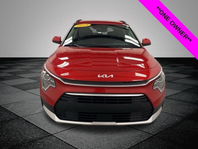 2023 Kia Niro EX photo 2