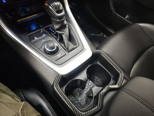 2020 Toyota RAV4 Limited - Photo 23