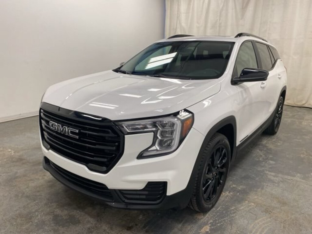 Used 2023 GMC Terrain SLE SUV