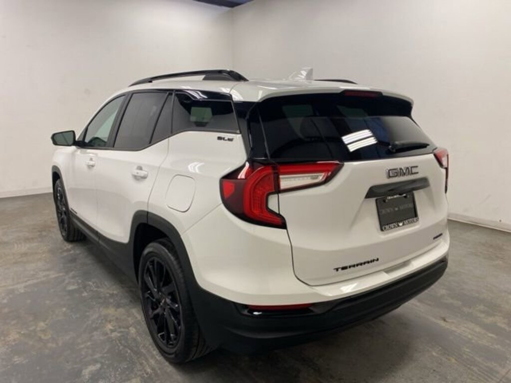 Used 2023 GMC Terrain SLE SUV