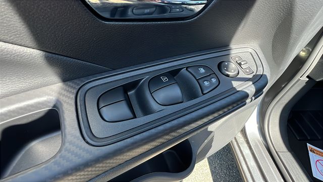 2025 Nissan Versa Sedan SV - Photo 19