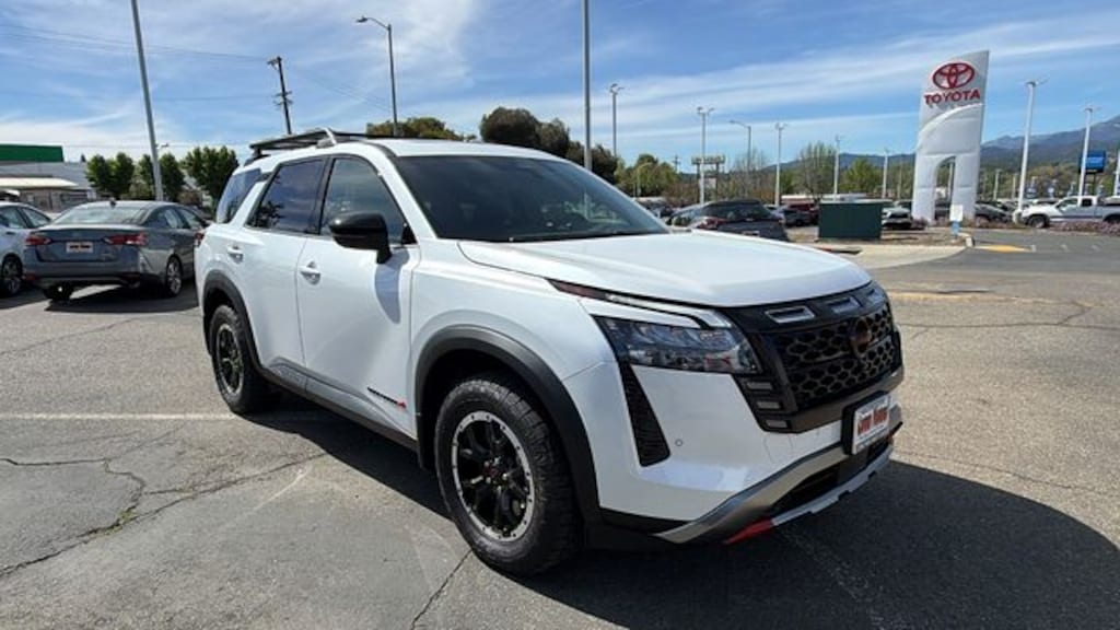 New 2026 Nissan Pathfinder Rock Creek SUV