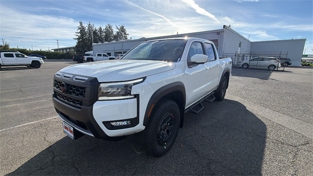 2026 Nissan Frontier PRO-4X's photo