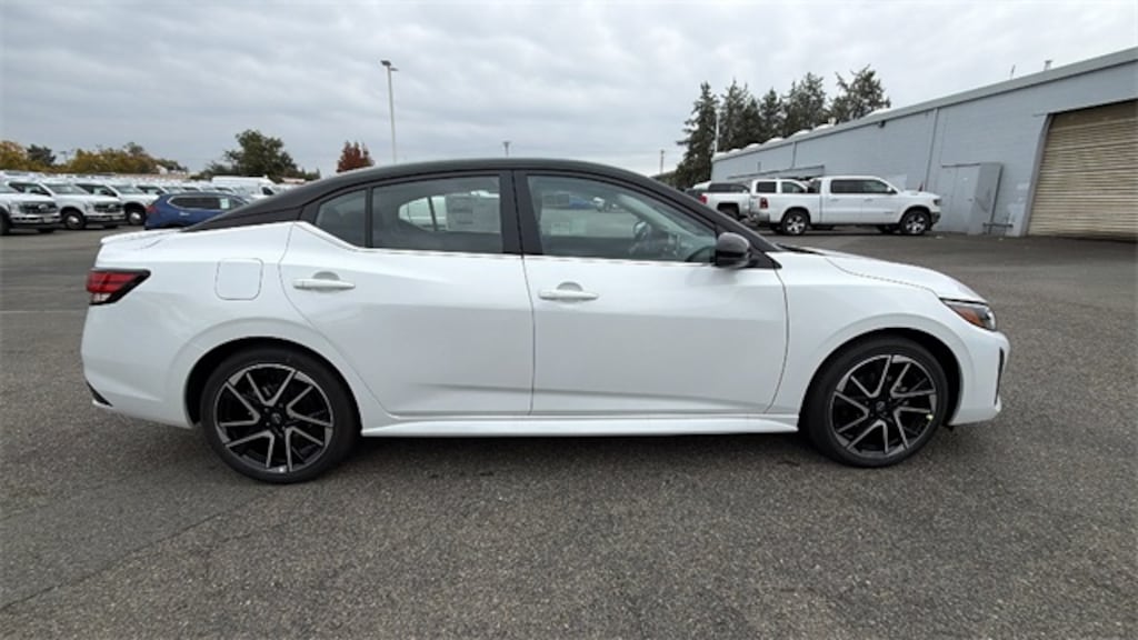 New 2025 Nissan Sentra SR Sedan