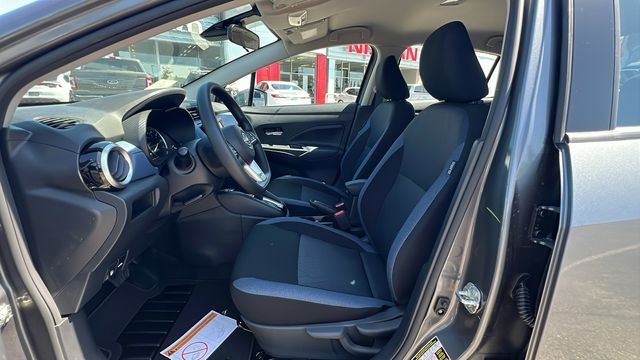 2025 Nissan Versa Sedan SV - Photo 31