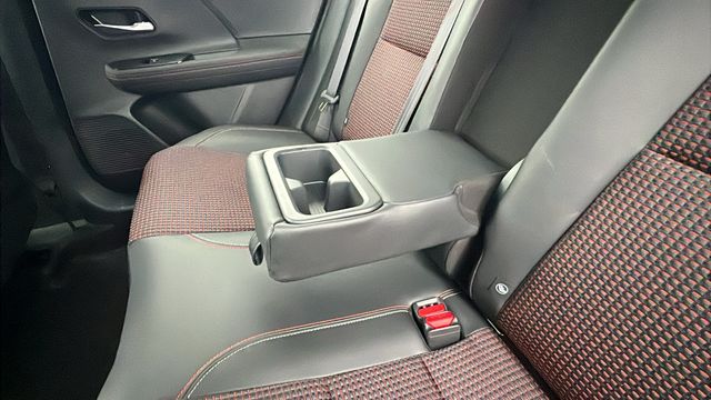2025 Nissan Kicks SR AWD - Photo 18