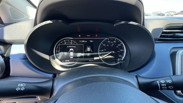 2025 Nissan Versa Sedan SV - Photo 28