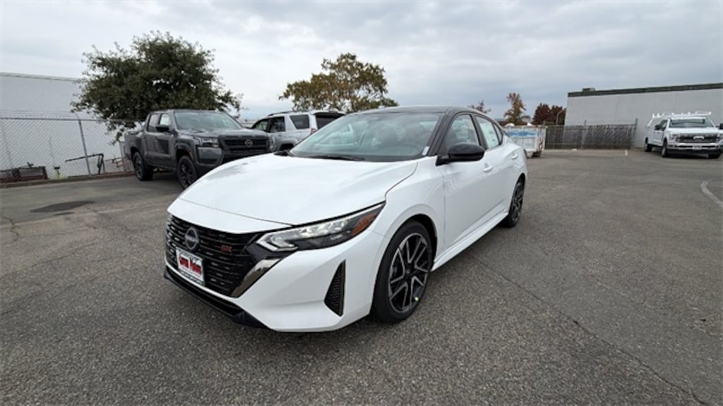 New 2025 Nissan Sentra SR Sedan