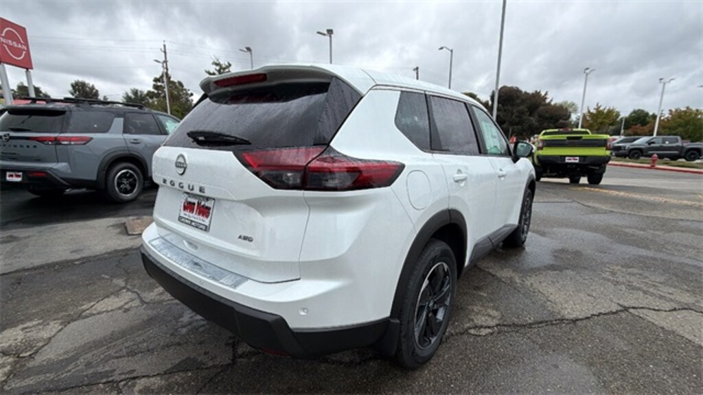 New 2026 Nissan Rogue SV SUV