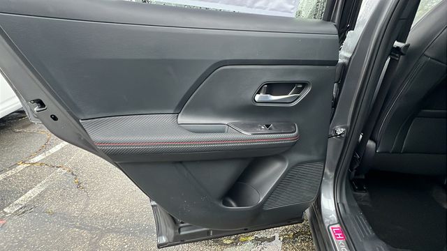 2025 Nissan Kicks SR AWD - Photo 14