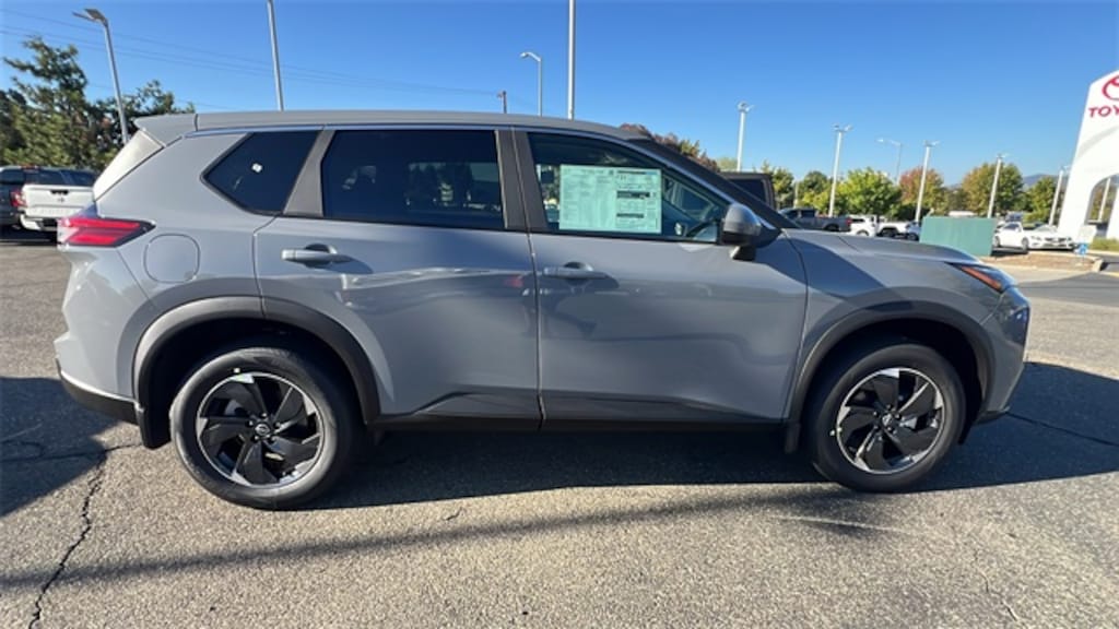 New 2026 Nissan Rogue SV SUV