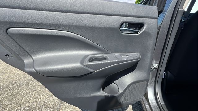 2025 Nissan Versa Sedan SV - Photo 13