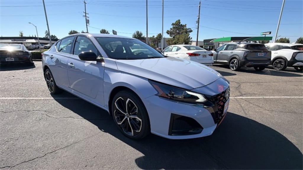 New 2025 Nissan Altima 2.5 SR Sedan
