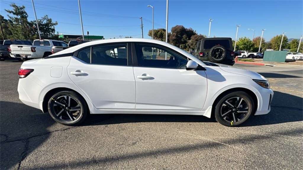 New 2025 Nissan Sentra SV Sedan