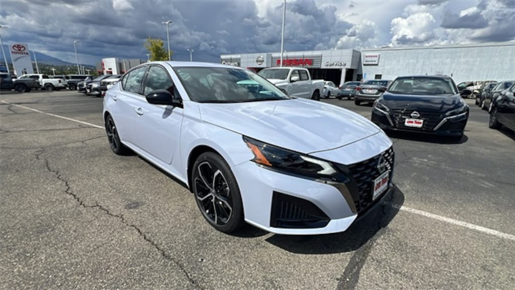 New 2025 Nissan Altima 2.5 SR Sedan