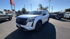 2026 Nissan Pathfinder SL SUV