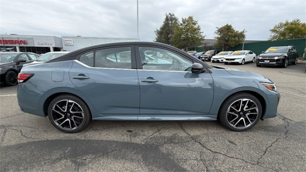 New 2025 Nissan Sentra SR Sedan