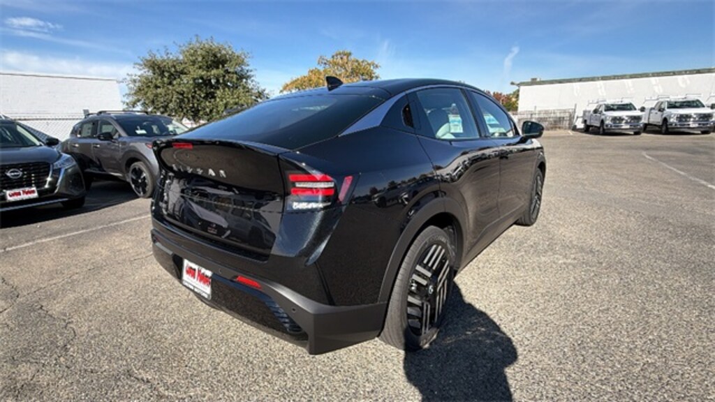 New 2026 Nissan Leaf  SUV