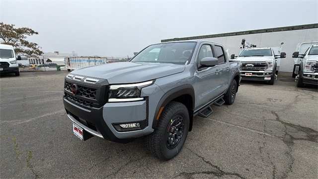 2026 Nissan Frontier PRO-4X's photo