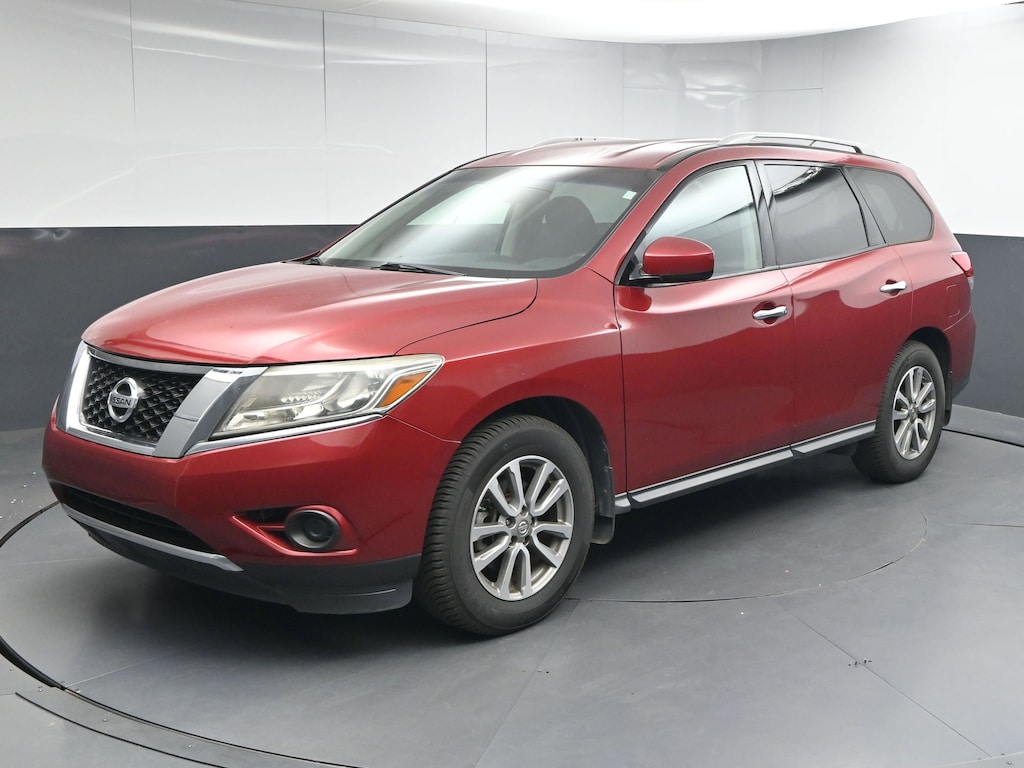 Used 2014 Nissan Pathfinder SV SUV