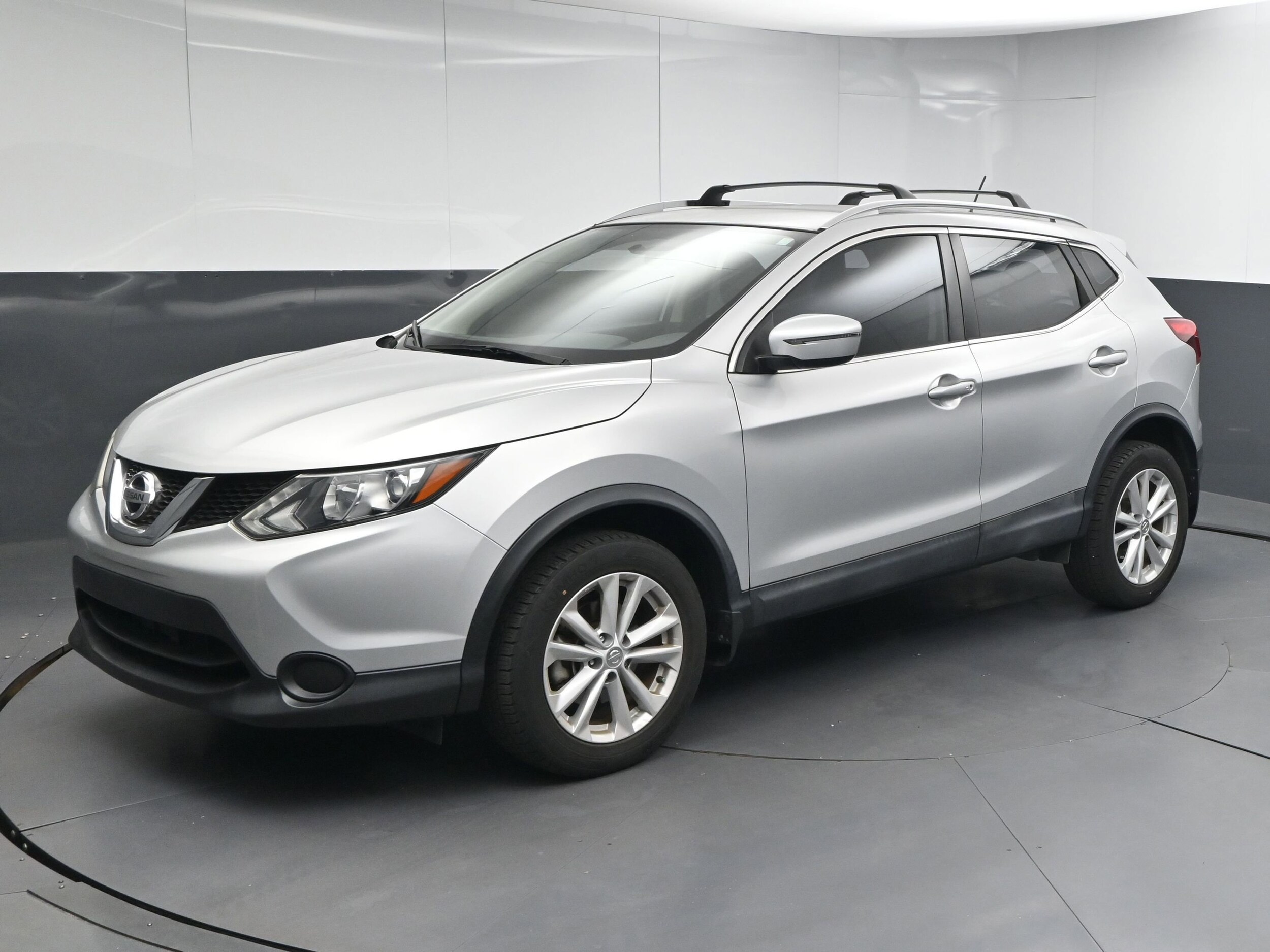 2017 Nissan Rogue Sport SV photo 4