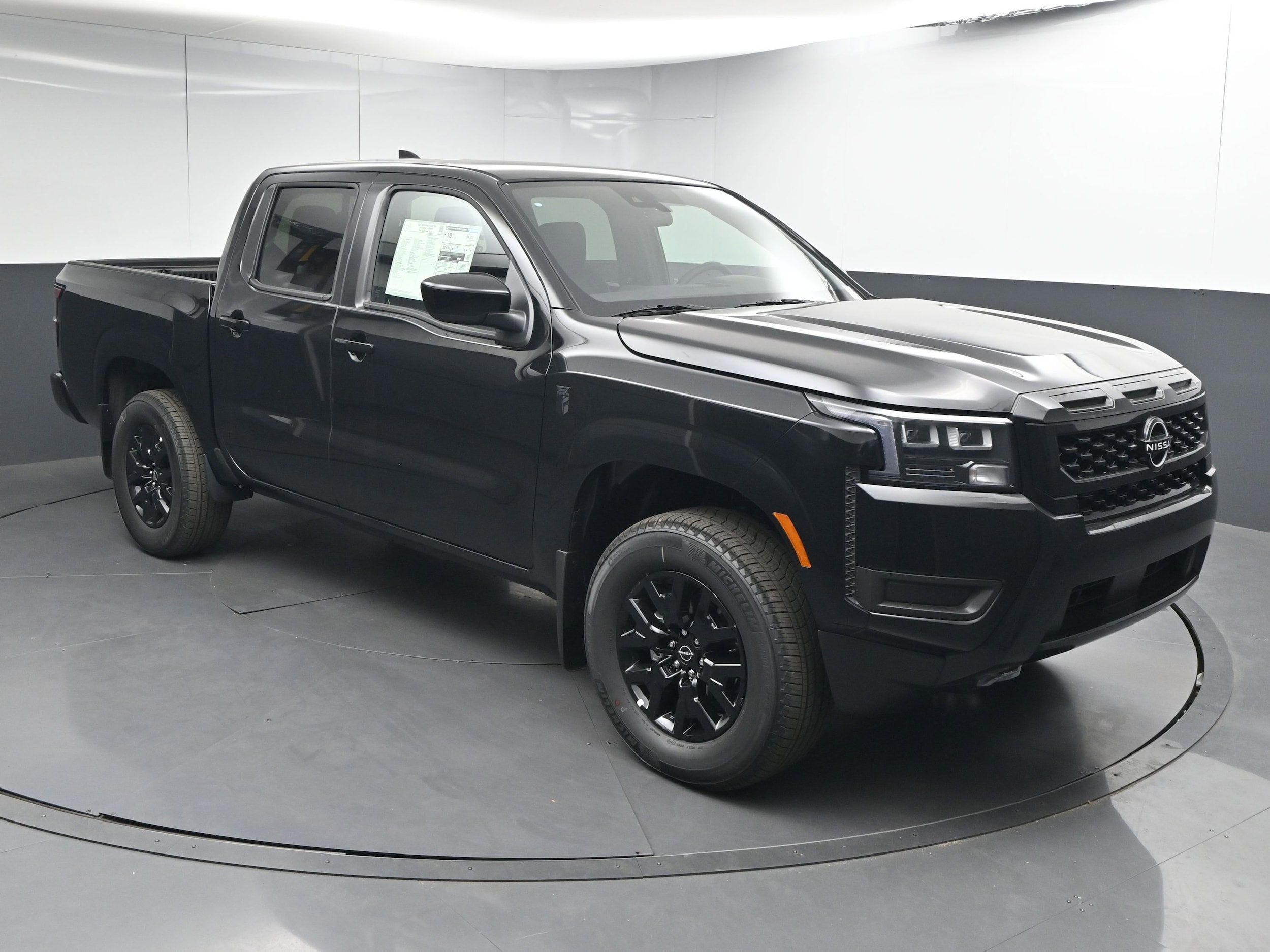 2026 Nissan Frontier SV's photo