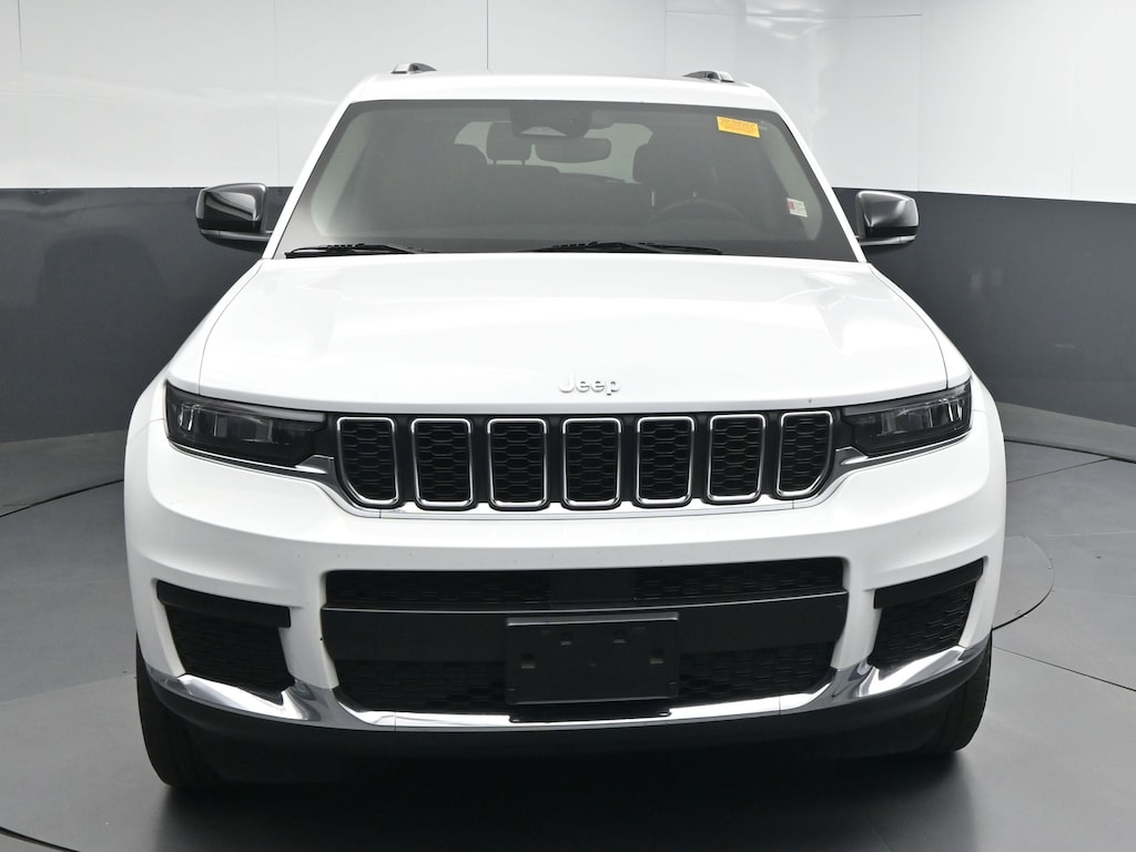 Used 2022 Jeep New Grand Cherokee Laredo SUV