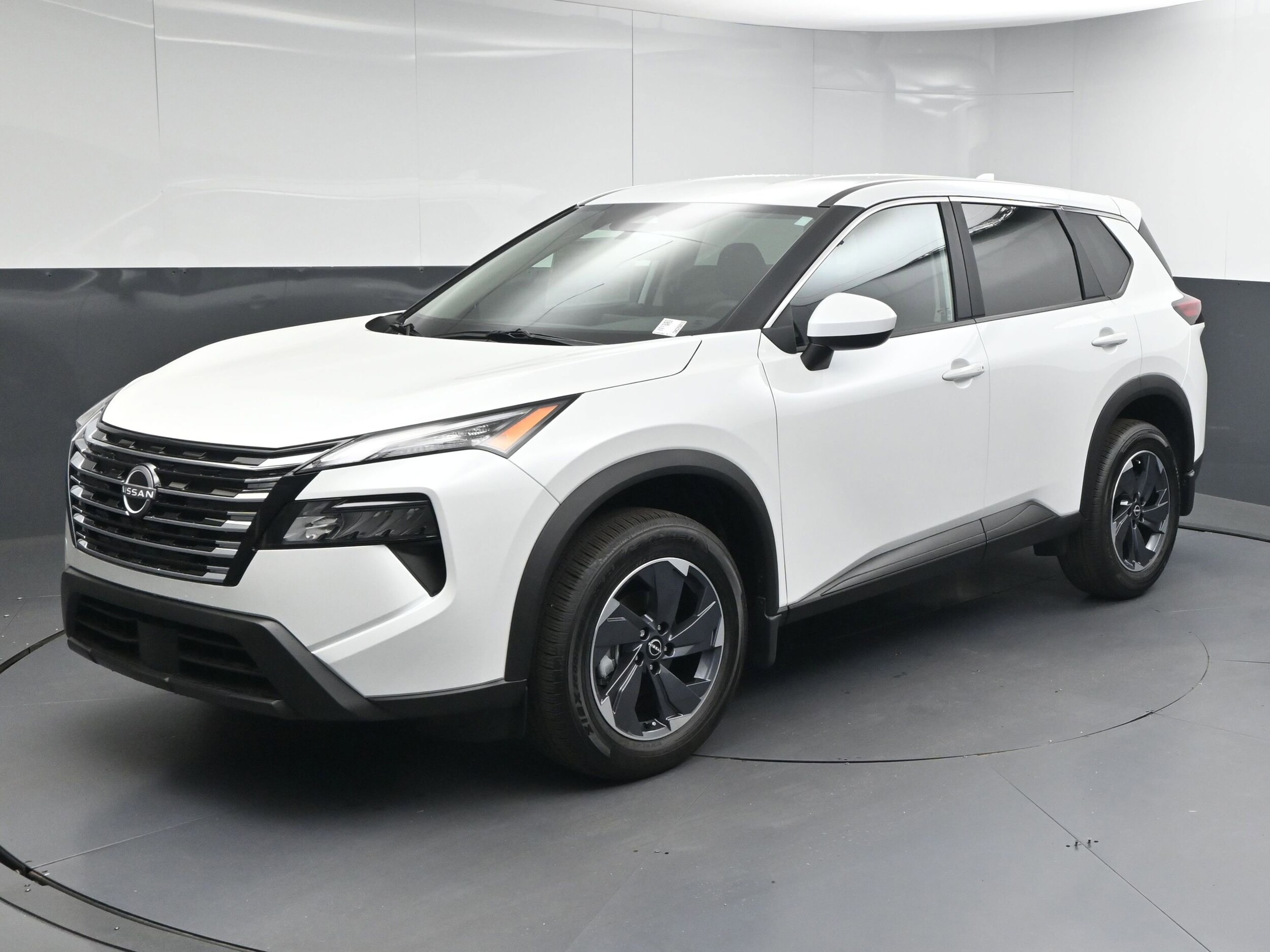 2026 Nissan Rogue SV photo 3