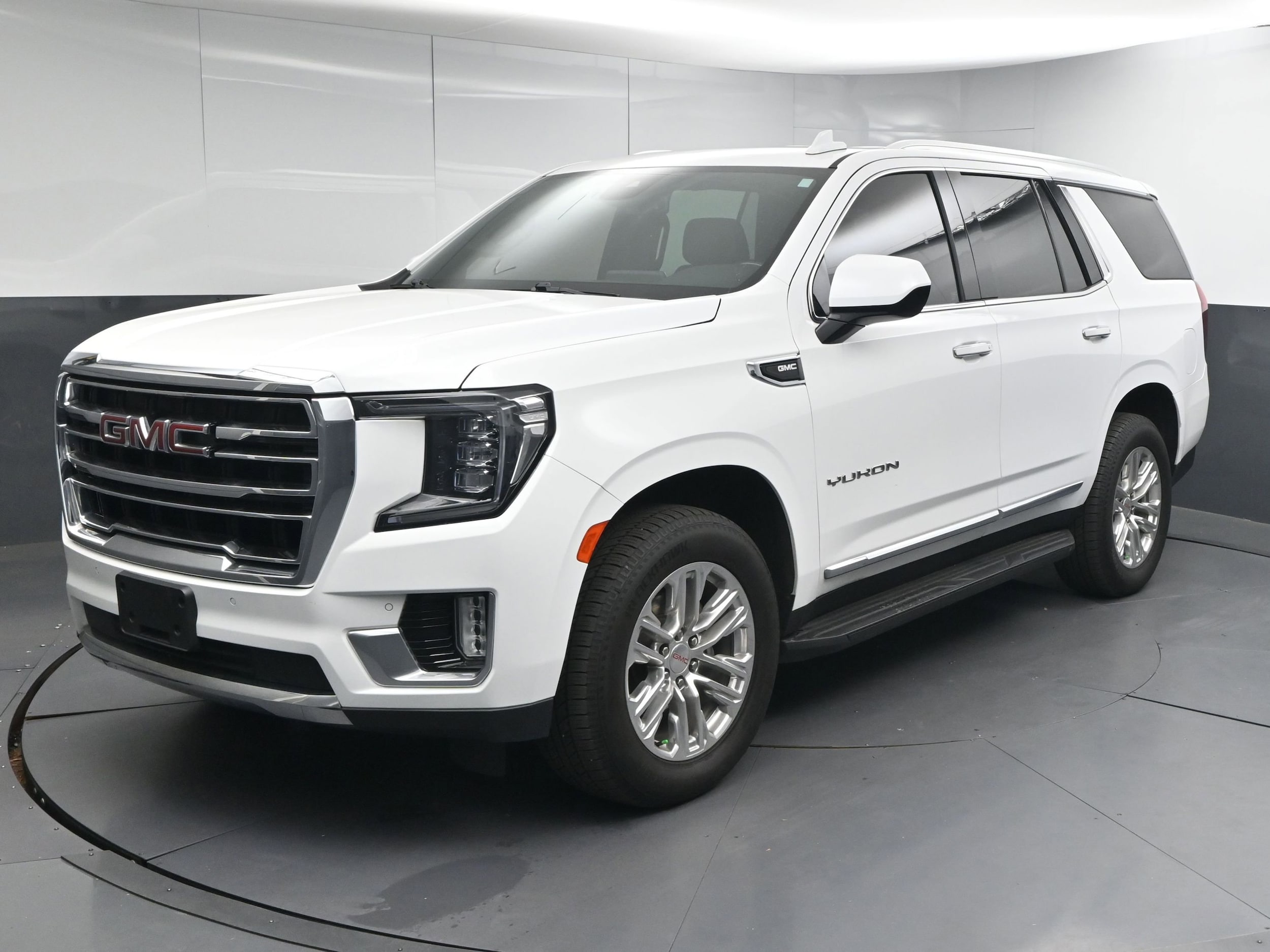 2023 GMC Yukon SLT SUV