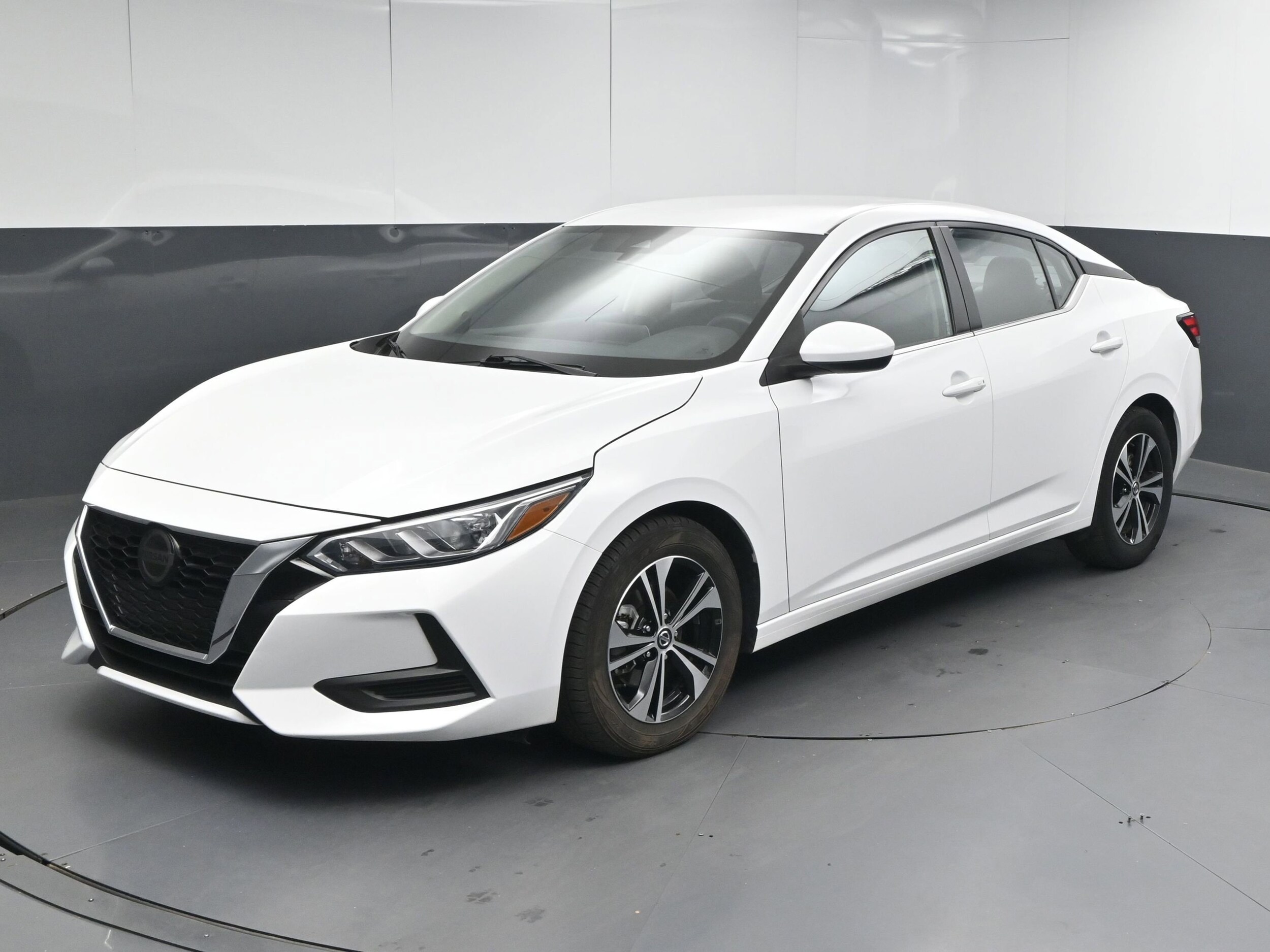 2023 Nissan Sentra SV photo 3