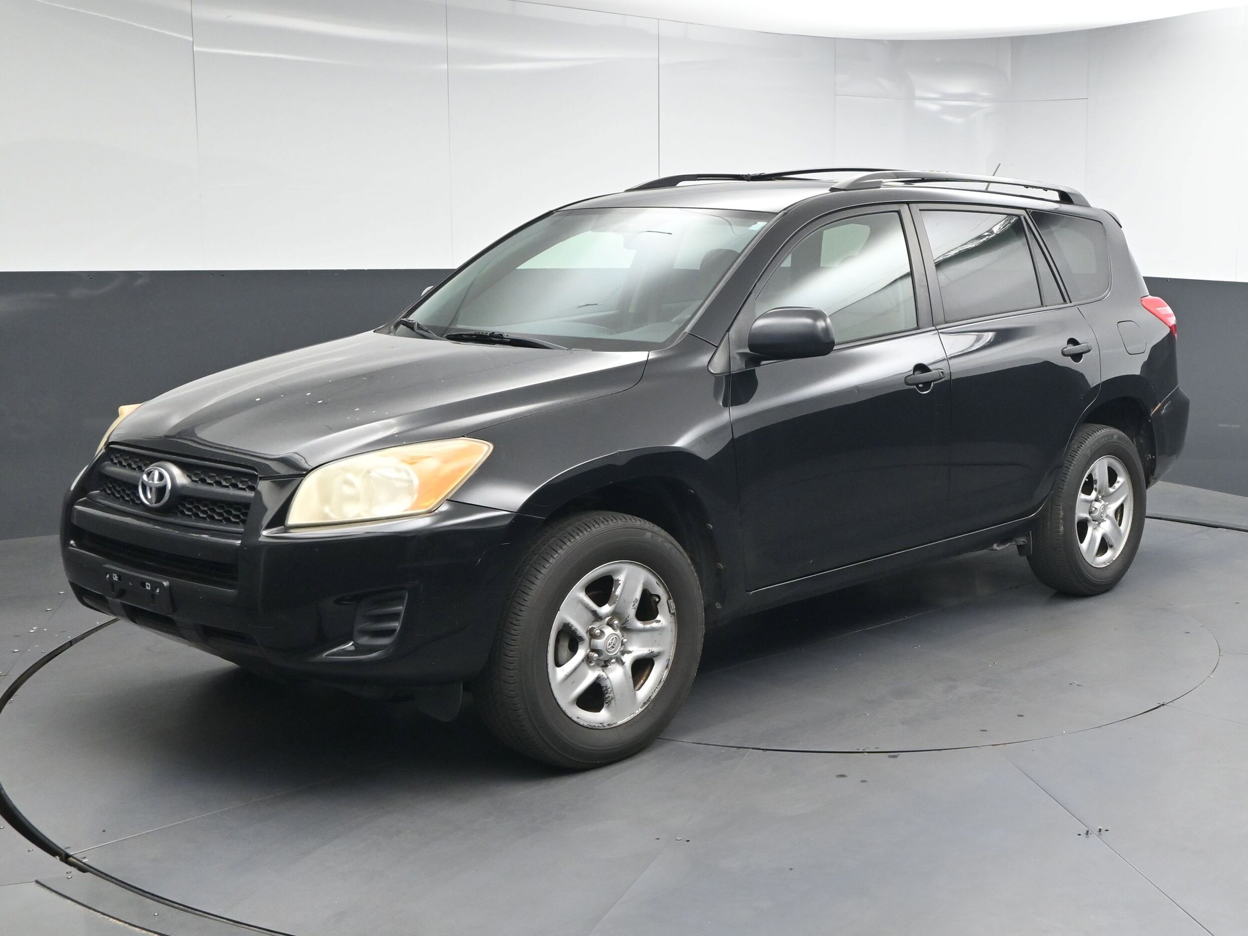 2010 Toyota RAV4 Base photo 4