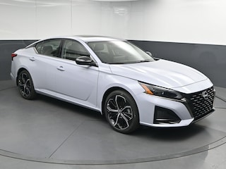 2025 Nissan Altima SR Sedan