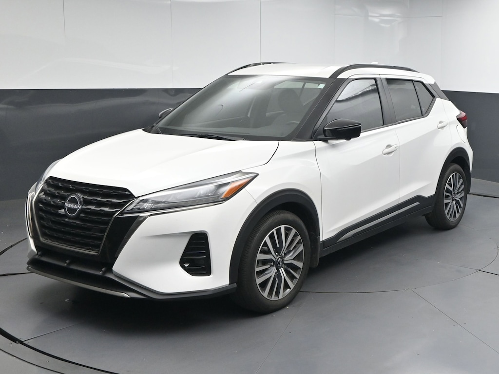 Certified 2023 Nissan Kicks SR SUV