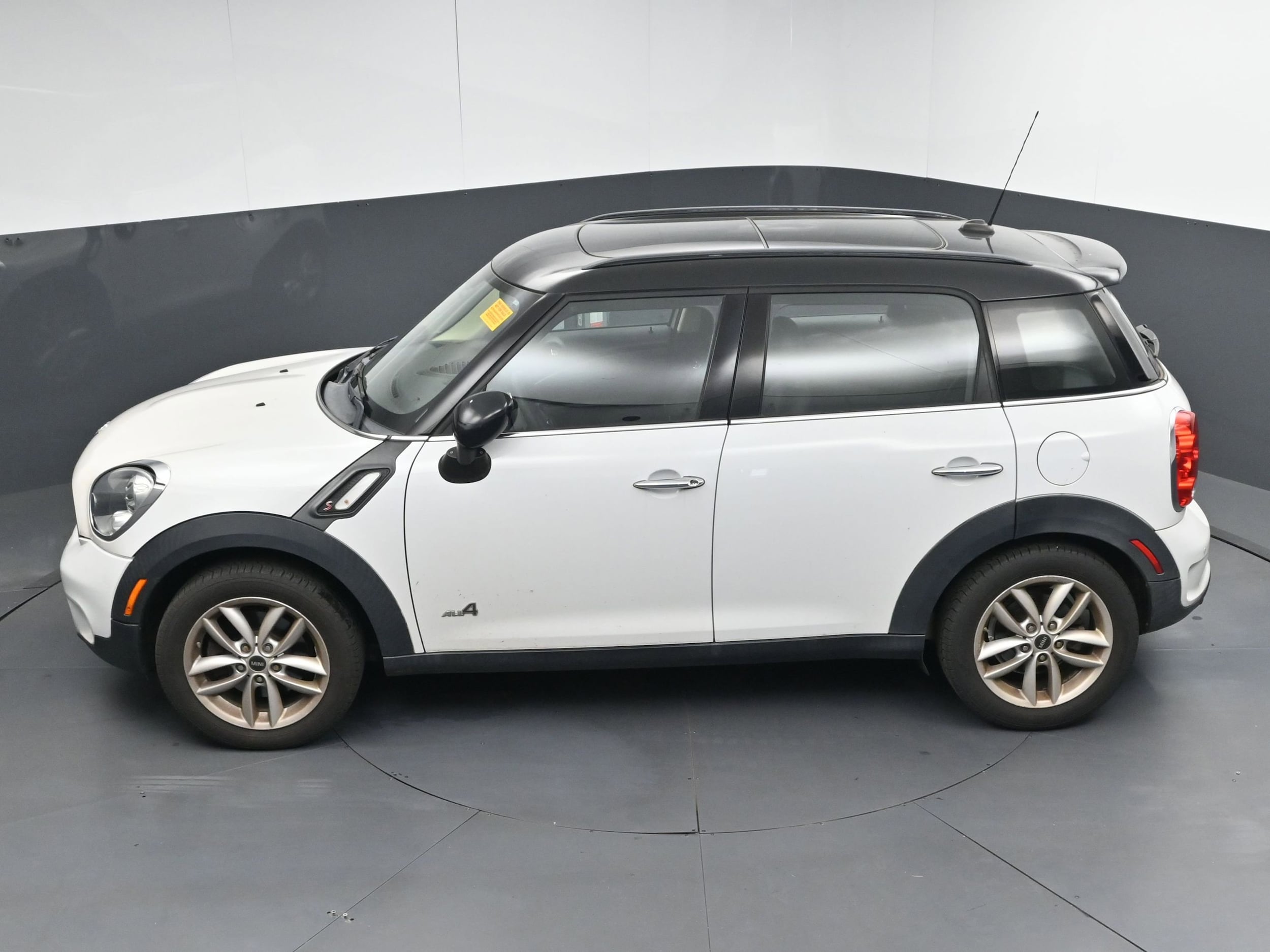 2013 Mini Countryman S ALL4 photo 2