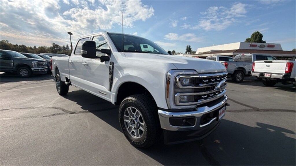 New 2026 Ford F-350SD Lariat Truck