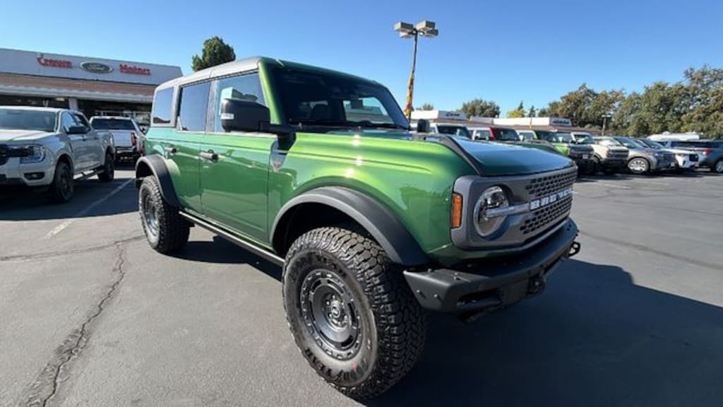 New 2025 Ford Bronco Badlands SUV