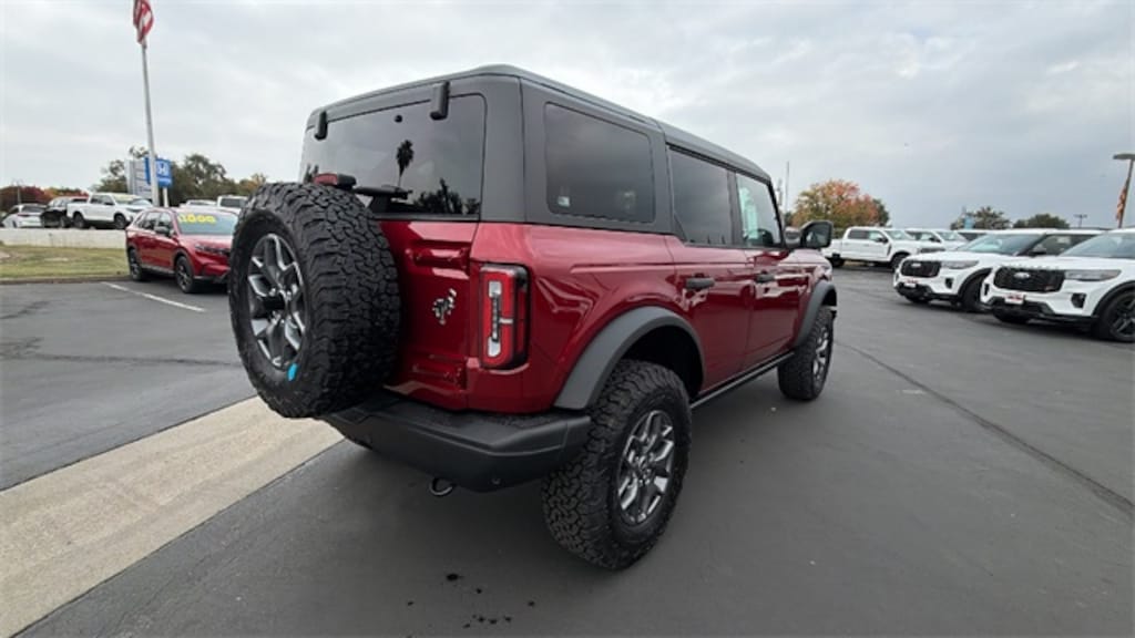 New 2025 Ford Bronco Badlands SUV