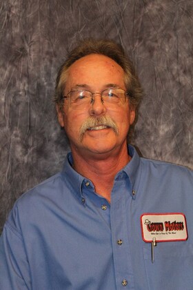 Staff member Jim Cope from ID_2932b9151ba7