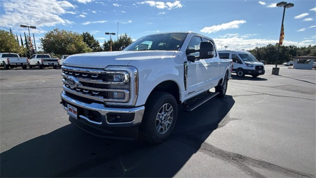 New 2026 Ford F-250SD Lariat Truck