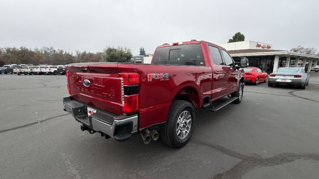 New 2026 Ford F-250SD Lariat Truck