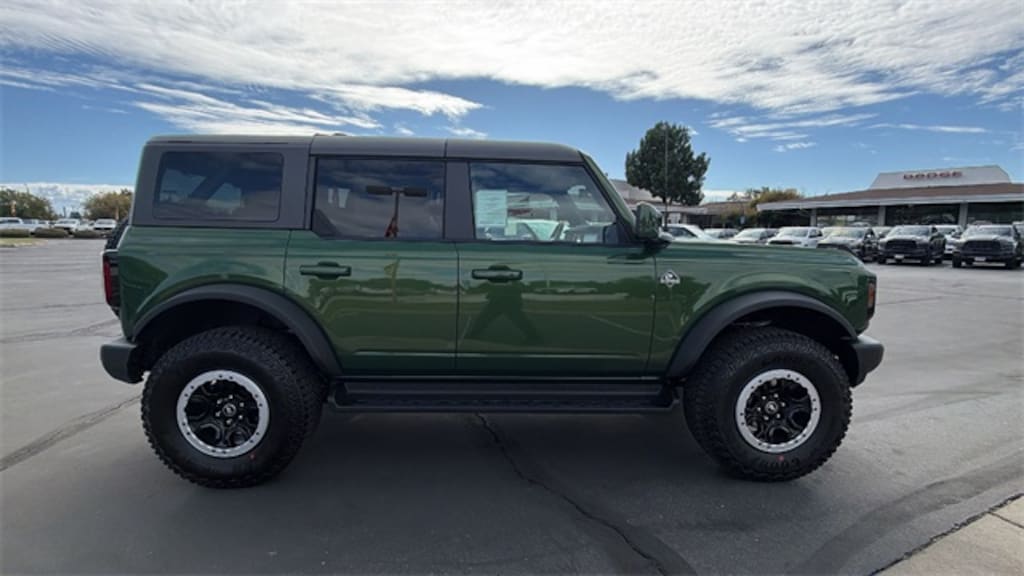 New 2025 Ford Bronco Outer Banks SUV