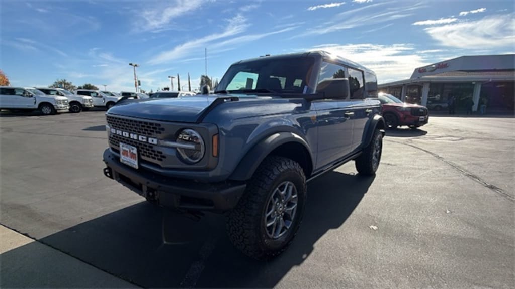New 2025 Ford Bronco Badlands SUV