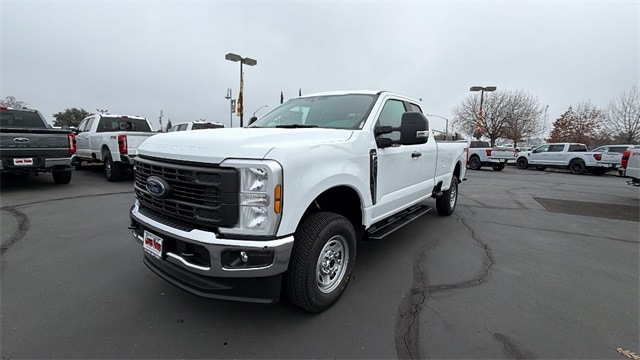 2026 Ford F-250 Super Duty XL's photo